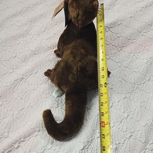 Destination Nation Plush Otter - Picture 5 of 6